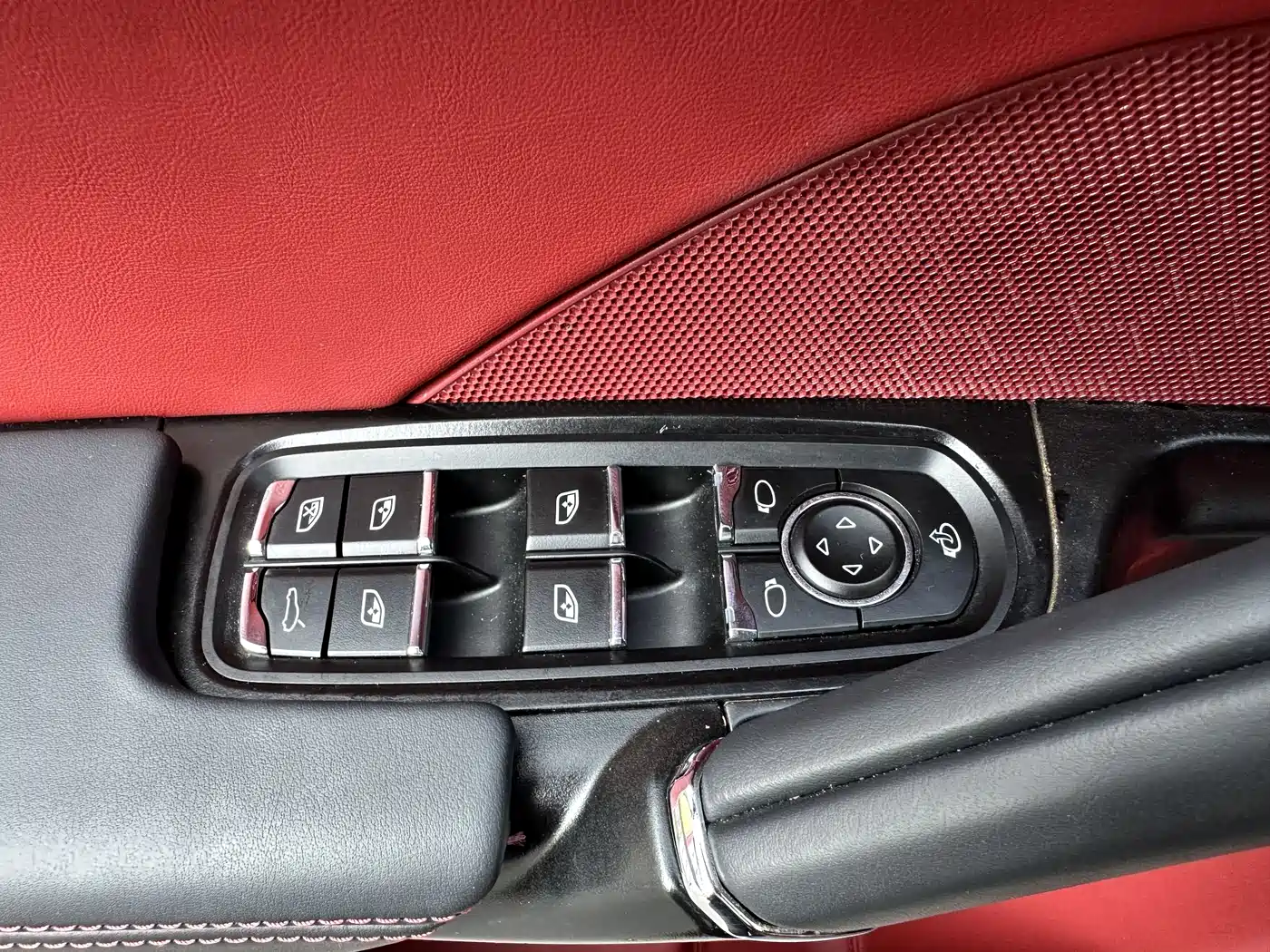 Porsche Cayenne 2011 Cayenne 3.0T фото 17
