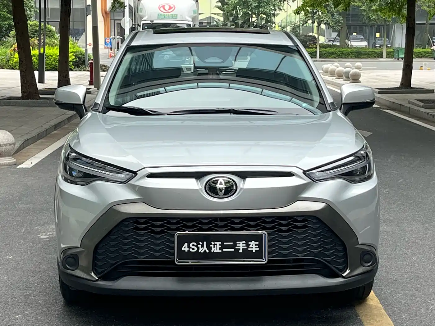 Toyota Frontlander 2023 2.0L CVT Luxury Edition фото 2