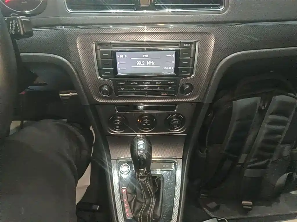 Volkswagen Gran Lavida 2014 1.6L Auto фото 13