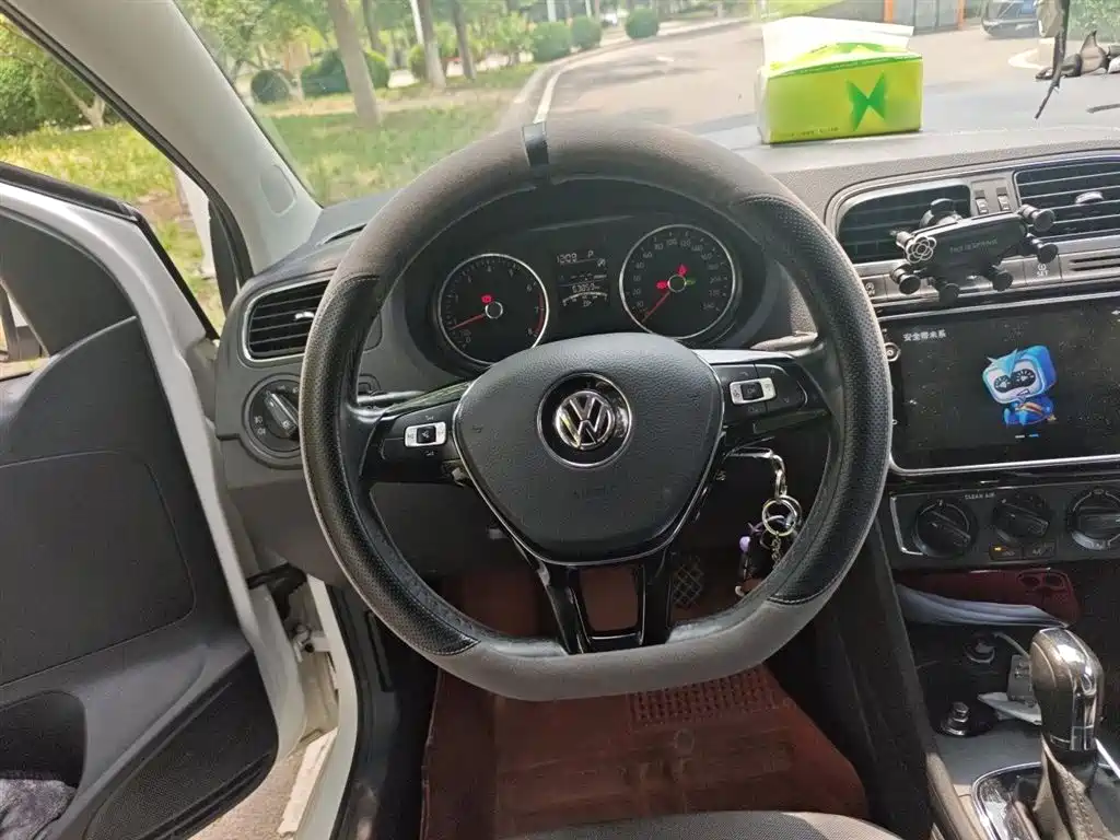 Volkswagen Polo 2018 1.5L Auto Comfort фото 3
