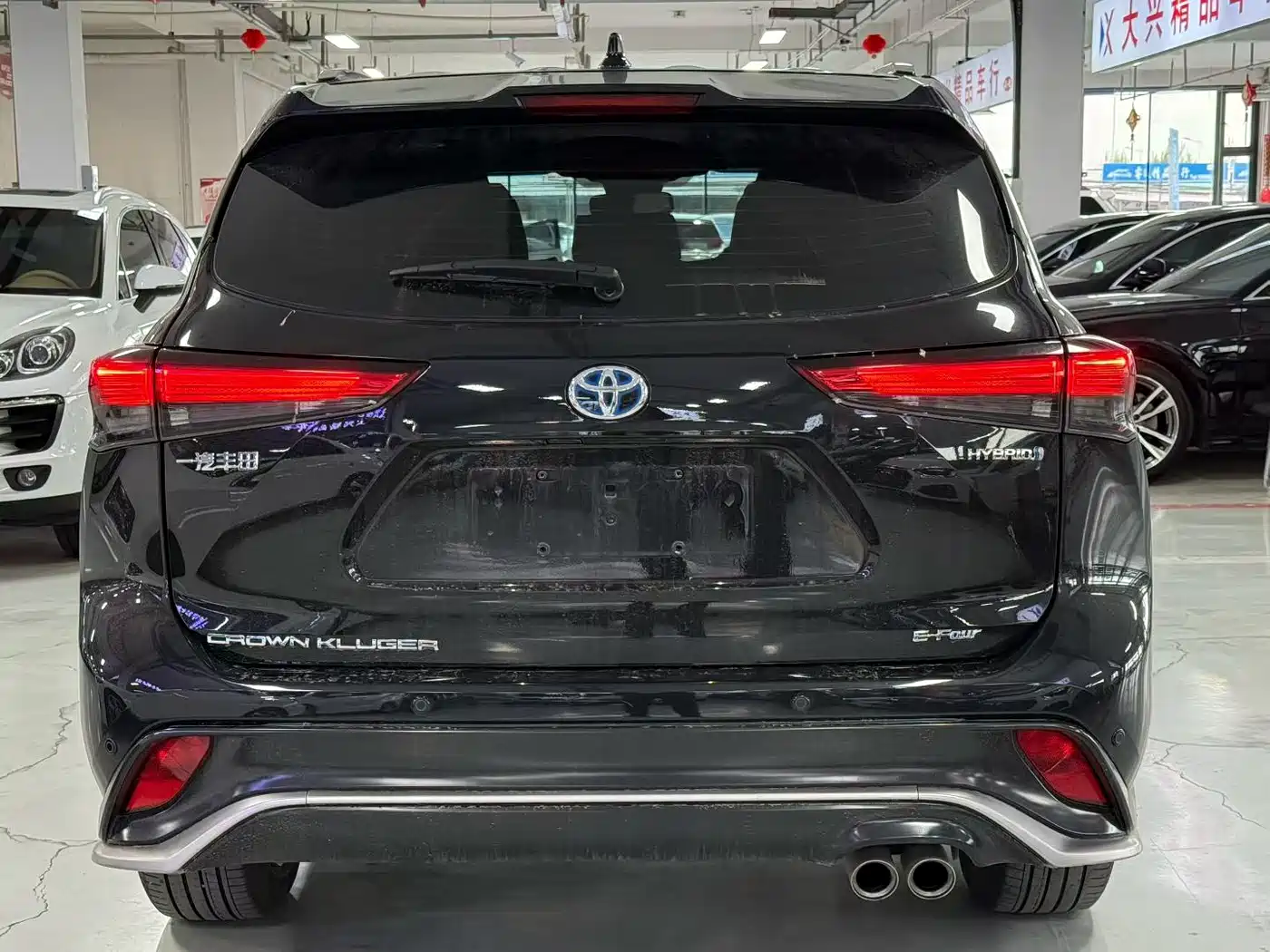 Toyota Crown Kluger 2022 2.5L HEV 4WD Luxury Edition фото 5