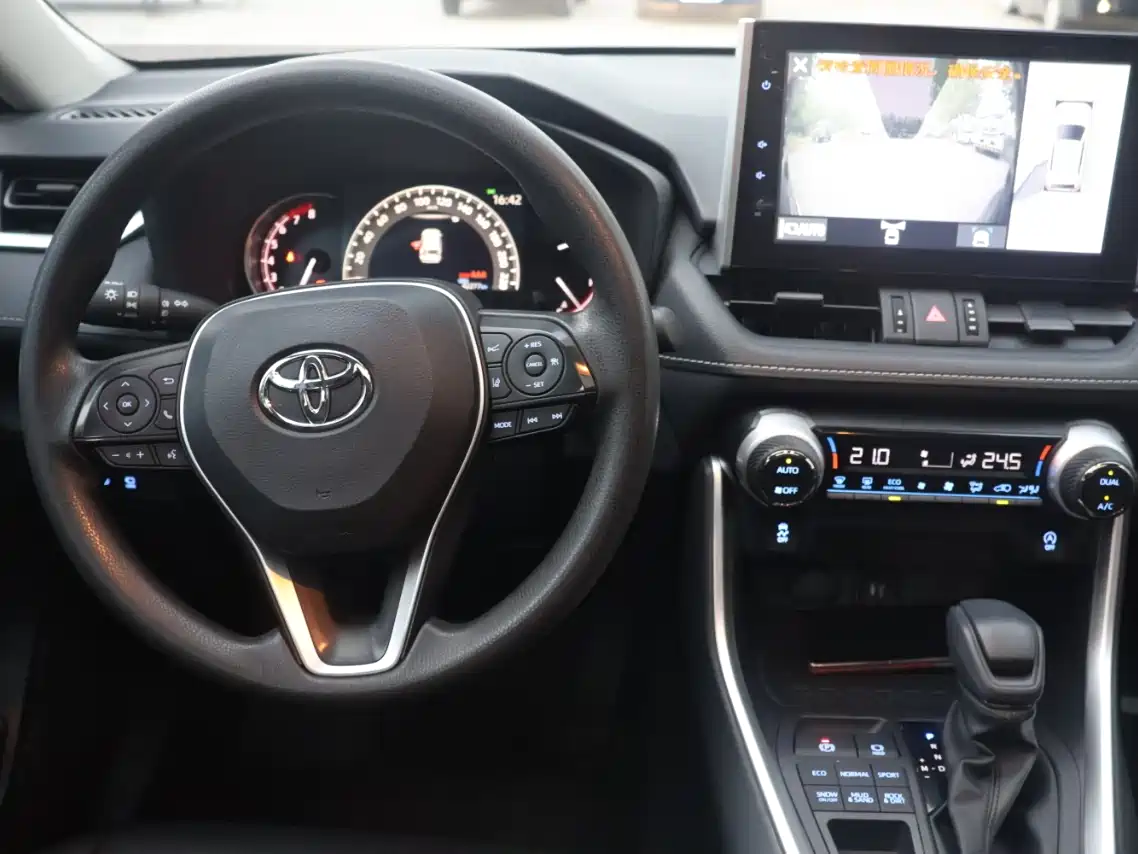 Toyota RAV4 Rongfang 2022 2.0L CVT 4WD Trend Edition фото 13