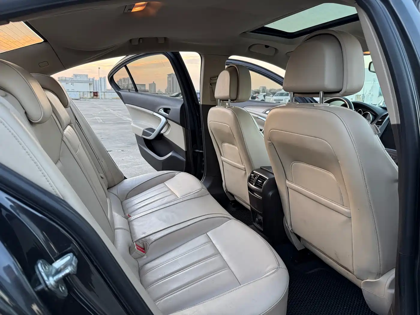 Buick Regal 2011 2.0L Comfort Edition фото 10
