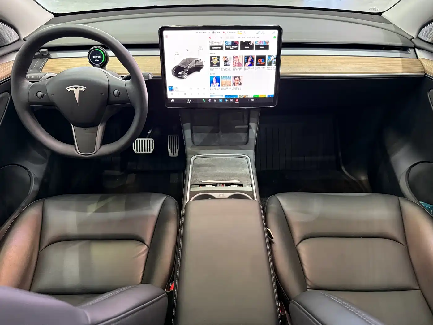 TESLA MODEL Y
