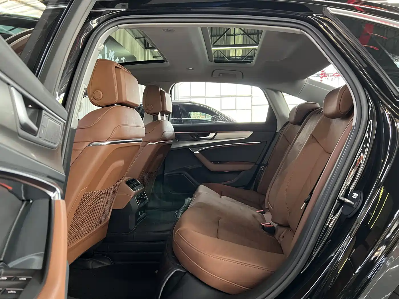 Audi A6L 2021 45 TFSI Exclusive Elegance фото 4