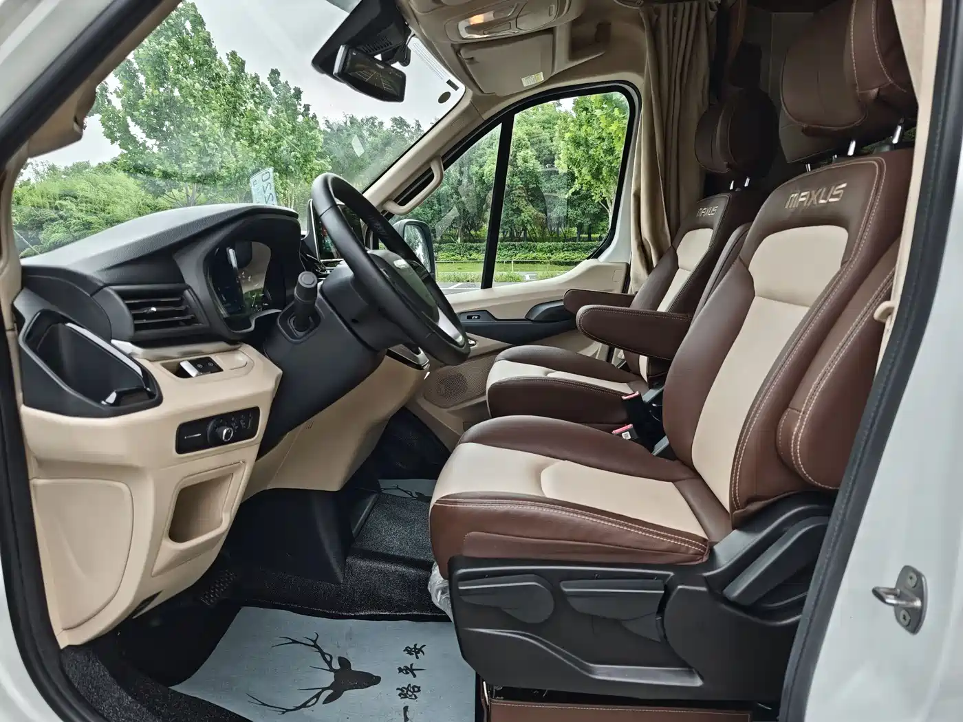 SAIC Maxus V100 RV 2022 Model 2.0T Life Home V100 Mountain Living Edition Rear Expansion фото 8