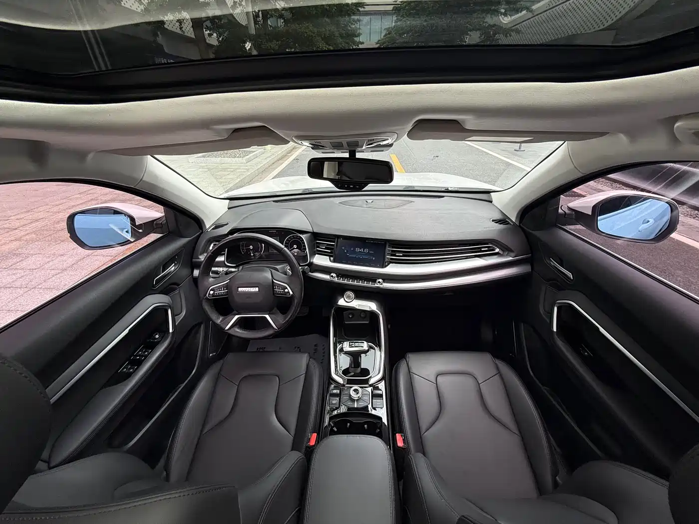 Photo 10 - Haval H6