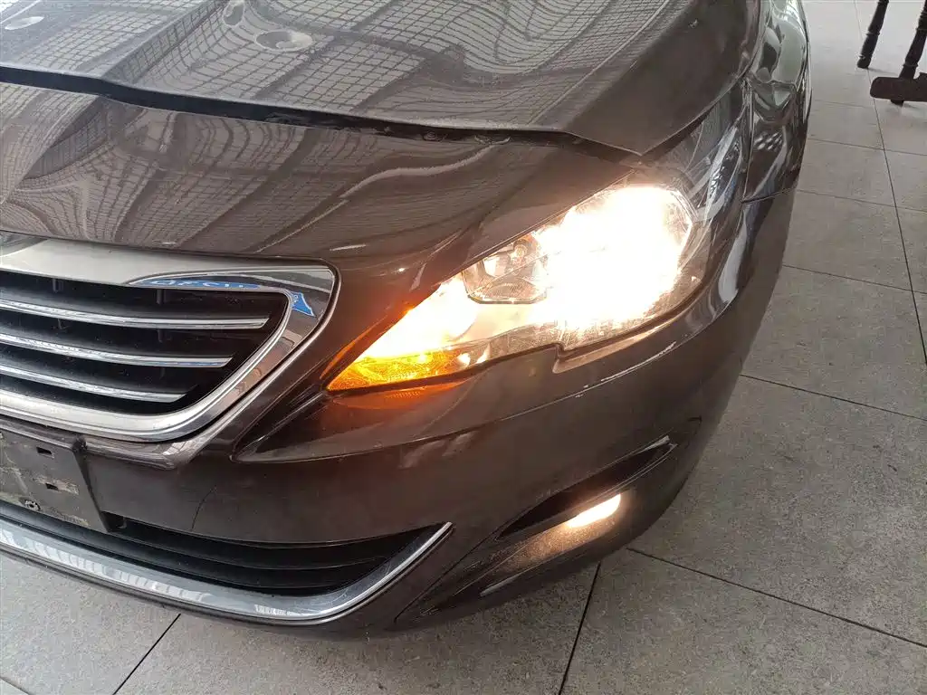 Peugeot 408 2014 1.8L Automatic Luxury Edition фото 24
