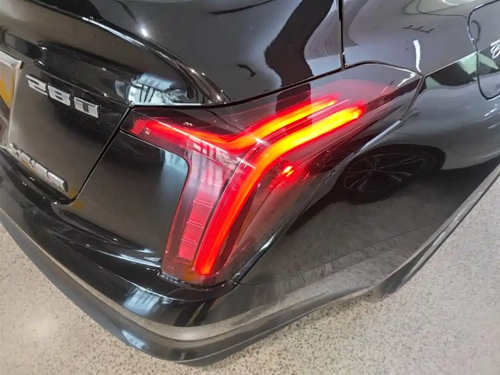 Cadillac CT5 2024 28T Luxury Model фото 8