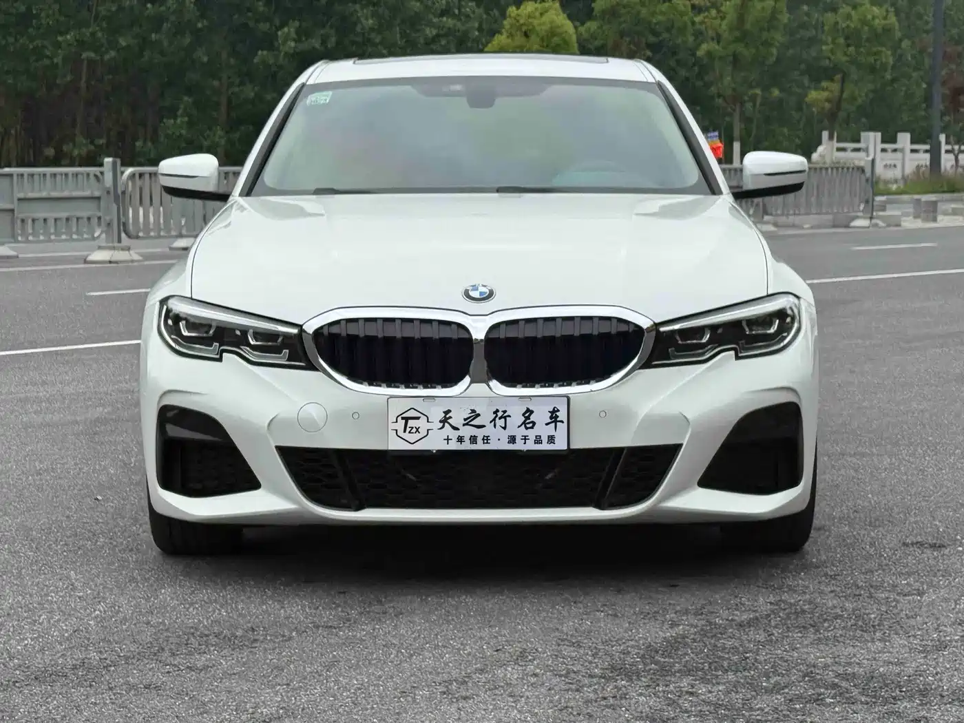 BMW 3 Series 2021 320Li M Sport Package фото 2