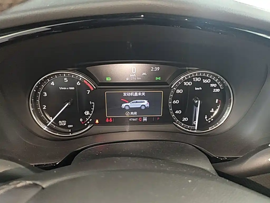 CADILLAC XT6