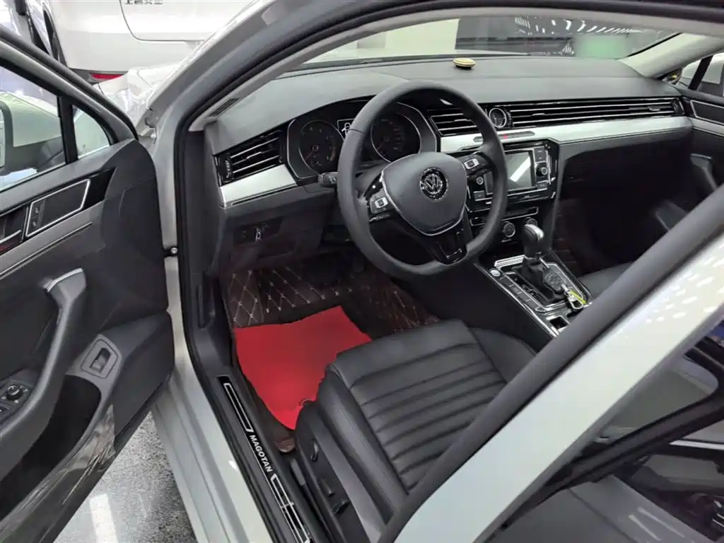Volkswagen Magotan 2019 330TSI DSG Leading China V фото 16