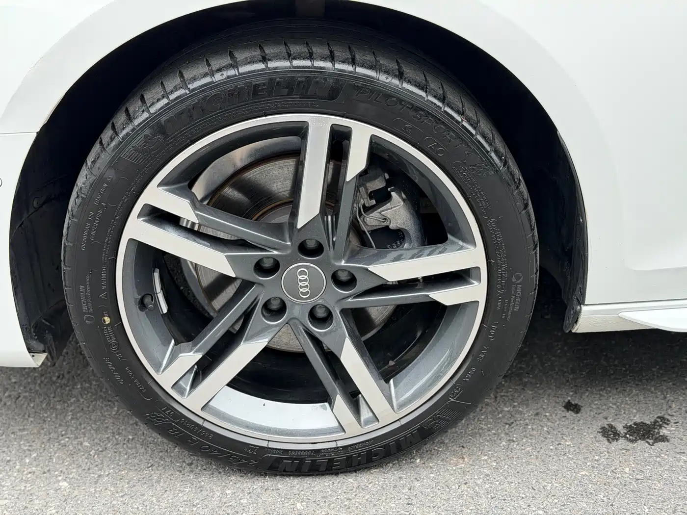 Audi A4L 2020 40 TFSI Luxury Dynamic фото 4