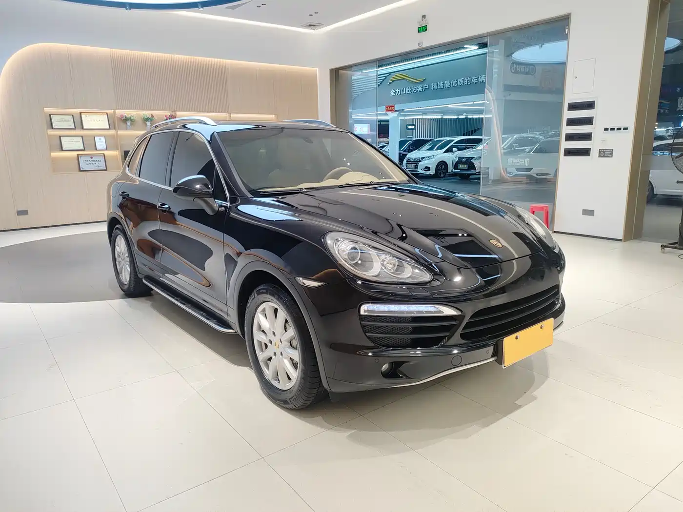 Porsche Cayenne 2011 Cayenne S 4.8L фото 2