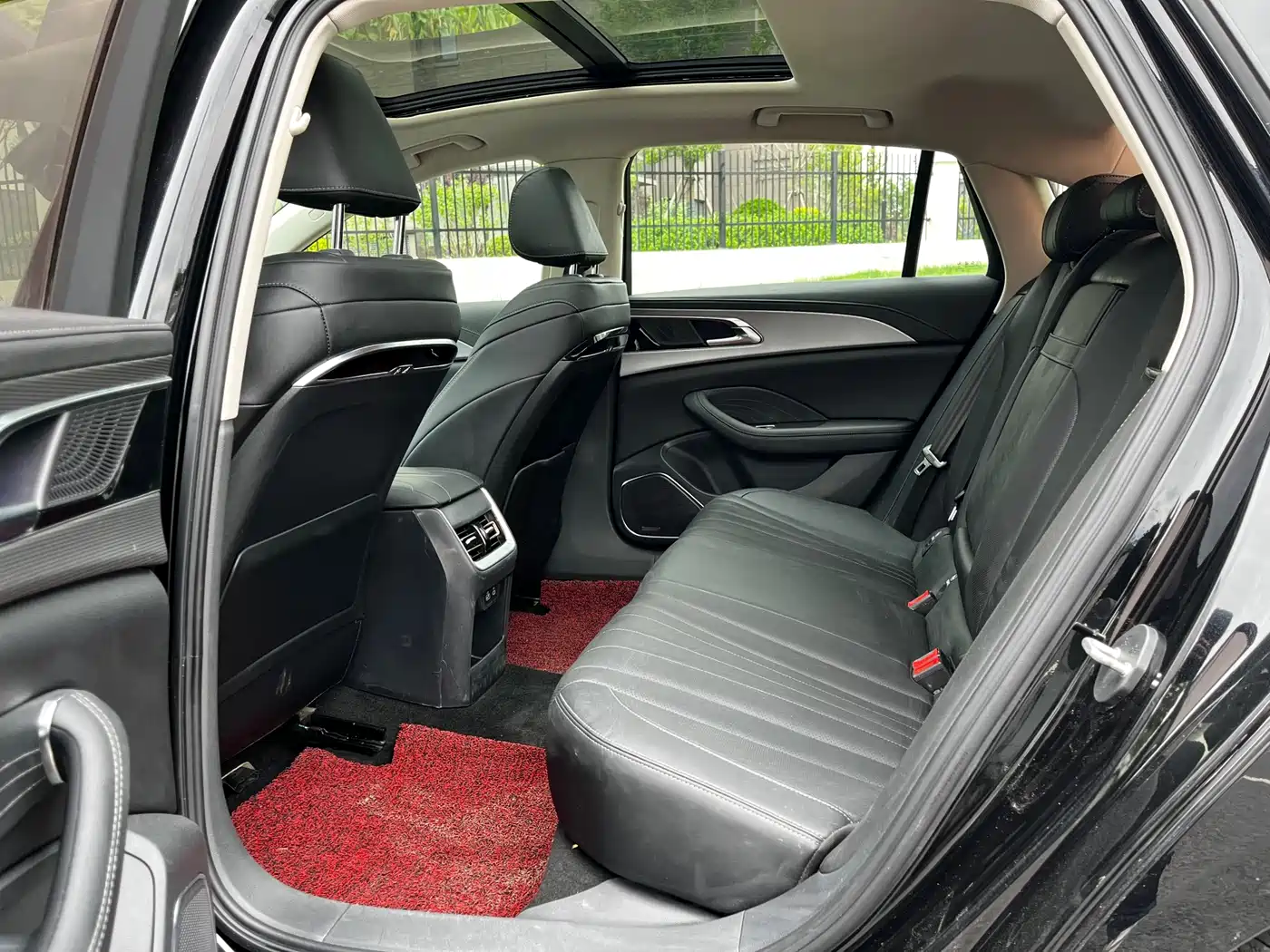 Hongqi H5 2023 1.5T DCT Smart Connect Flag Rhythm фото 5