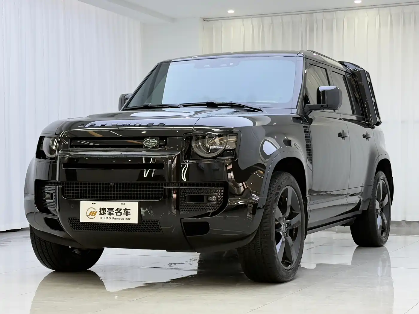 Land Rover Defender 2025 110 3.0T P400 -Dynamic HSE фото 2