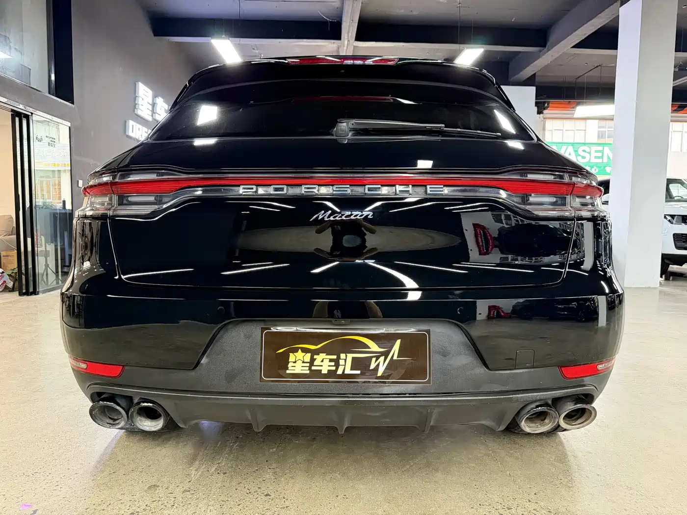 Porsche Macan 2018 Macan 2.0T фото 12