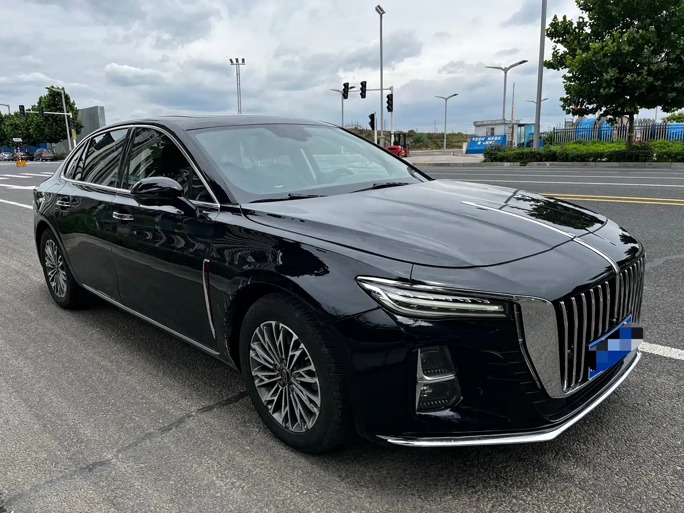 Hongqi H5 2023 1.5T DCT Smart Connect Flag Rhythm фото 3