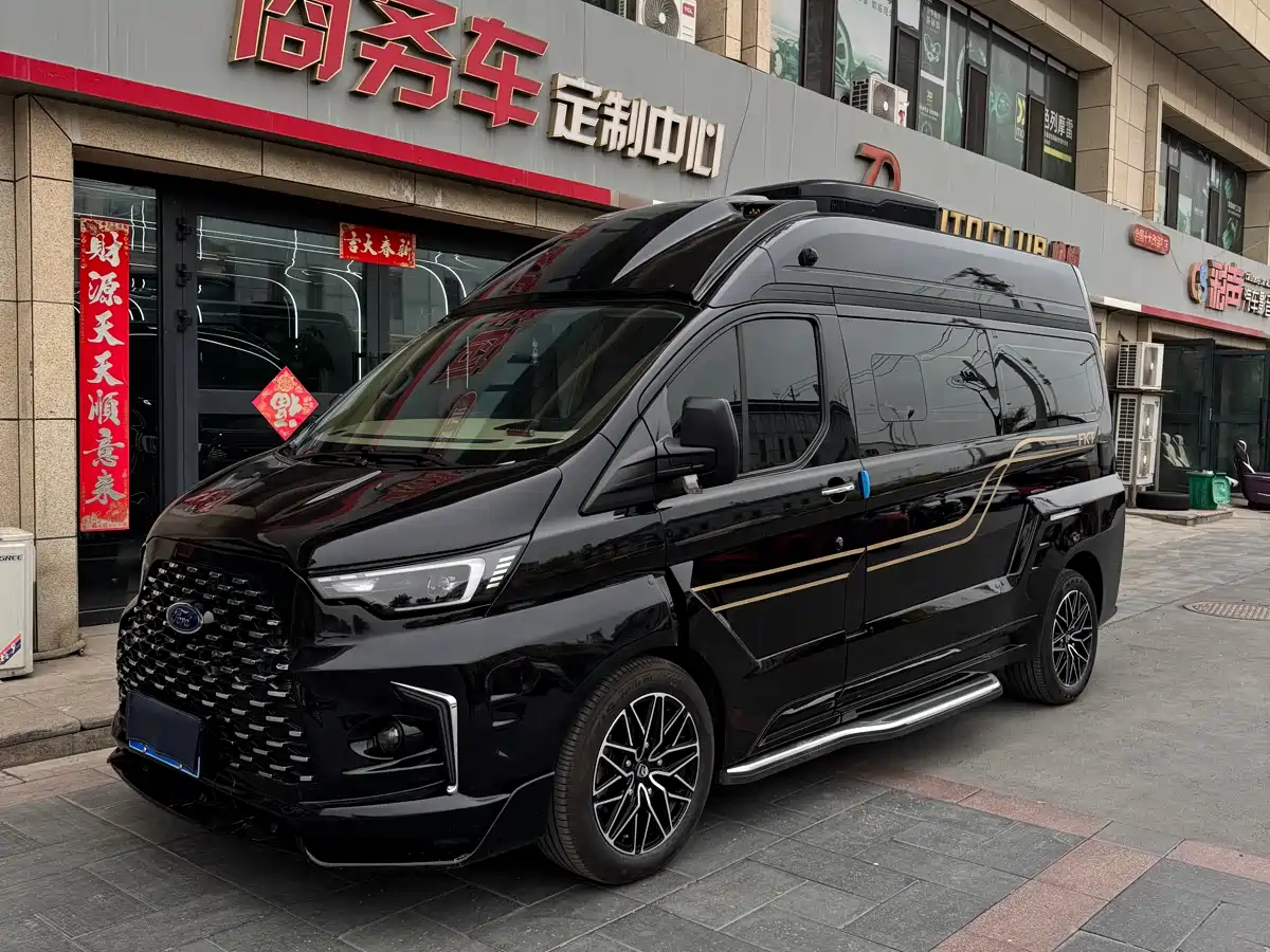 Ford Transit 2023 Model 2.0T Petrol Automatic Multi-purpose Commercial Vehicle Medium Wheelbase Medium Roof 5/6 Seater
