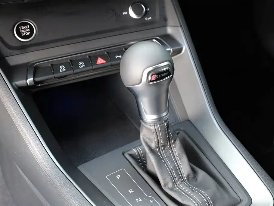 Audi Q3 2024 35 TFSI Fashion Elegance фото 12