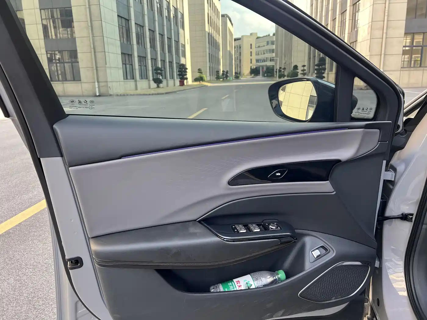 Hongqi EH7 2024 Model 760 Pro+ AWD фото 28