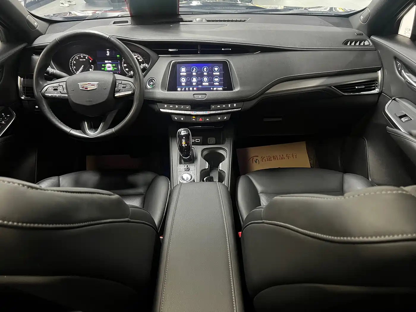 CADILLAC XT4