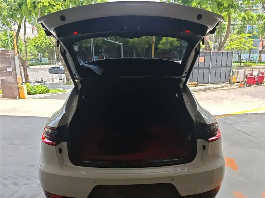 Porsche Macan 2017 Macan 2.0T фото 19