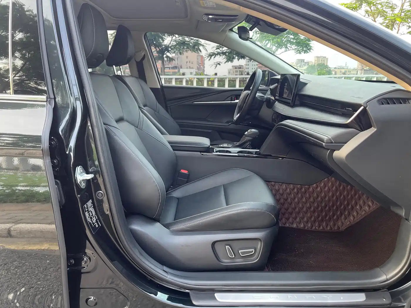 Toyota Camry 2024 Hybrid 2.0HGVP Luxury Edition фото 10