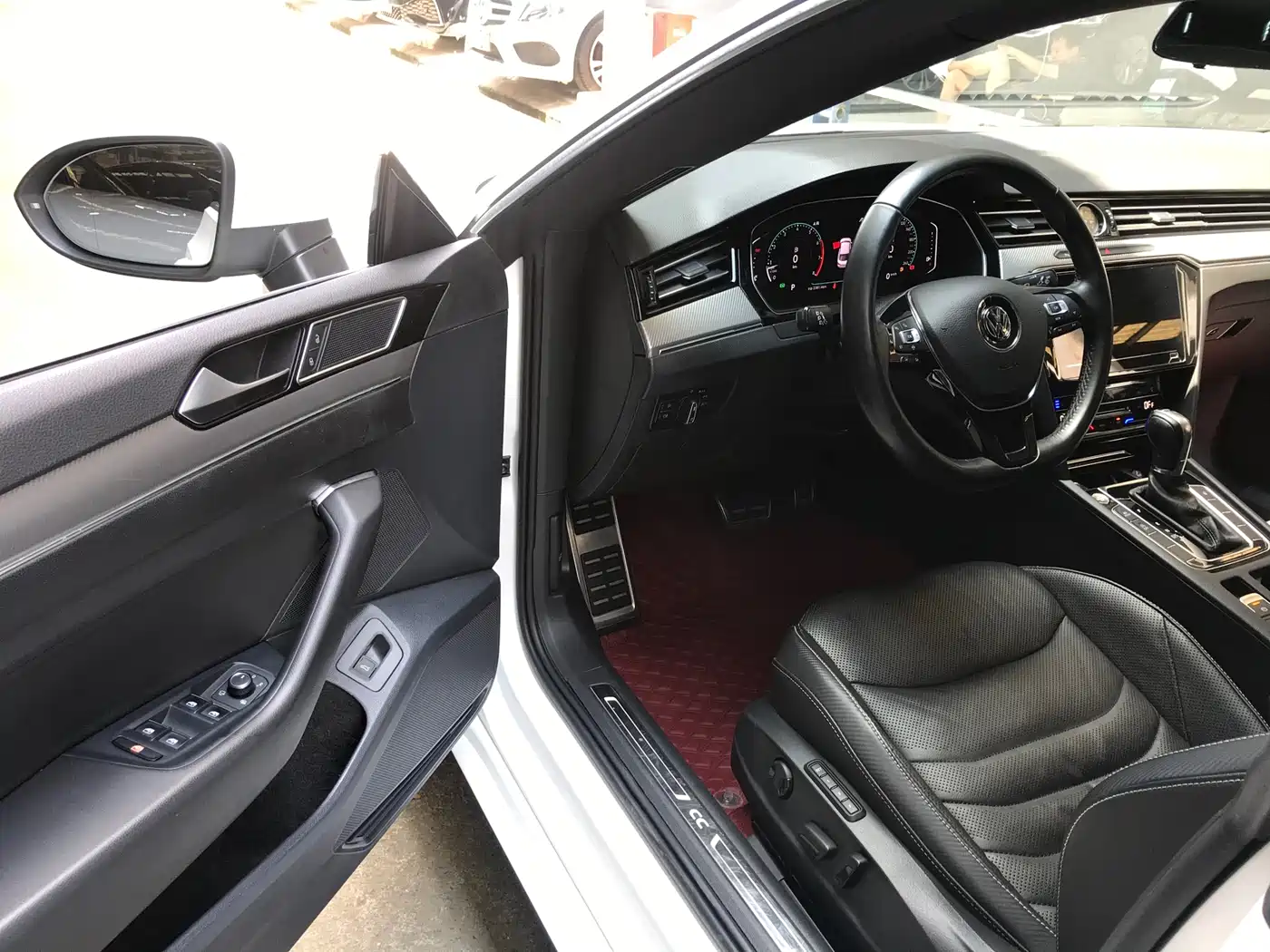 Volkswagen FAW-Volkswagen CC 2020 330TSI Glamour Version China VI фото 6