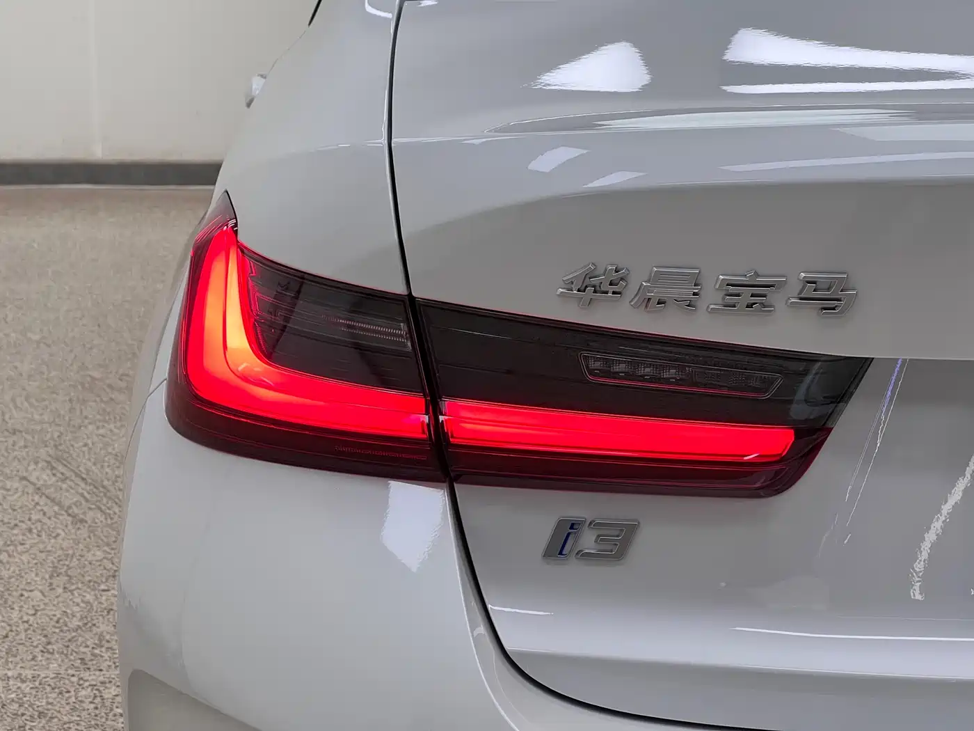 BMW i3 2024 eDrive 40 L Night Sport Package фото 8
