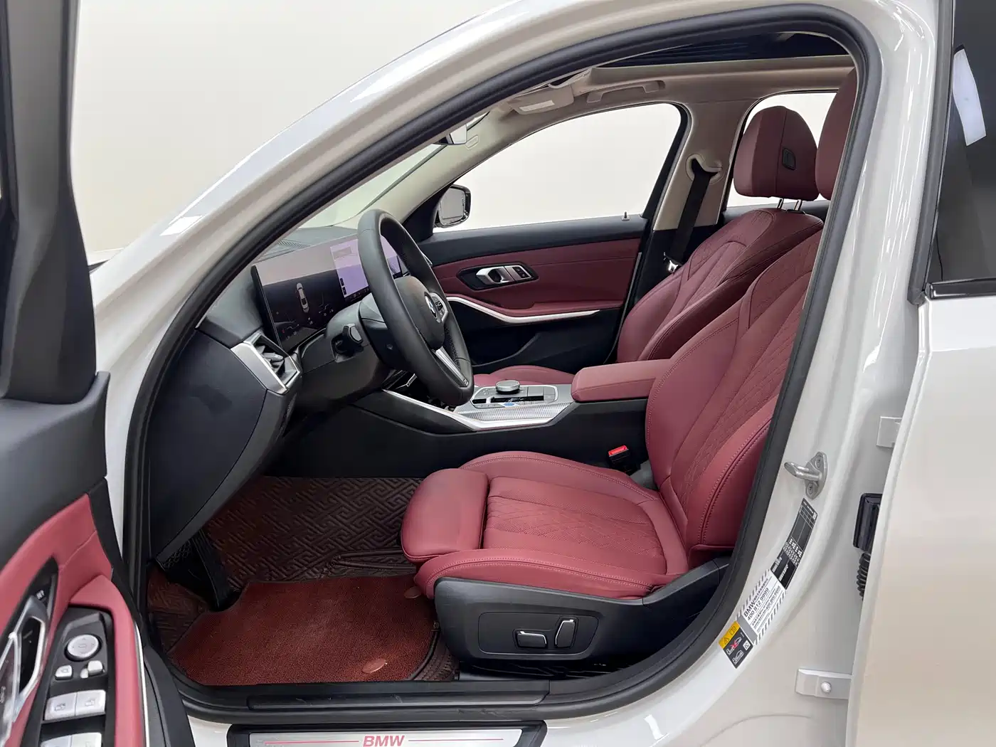 BMW i3 2024 eDrive 40 L Night Sport Package фото 14