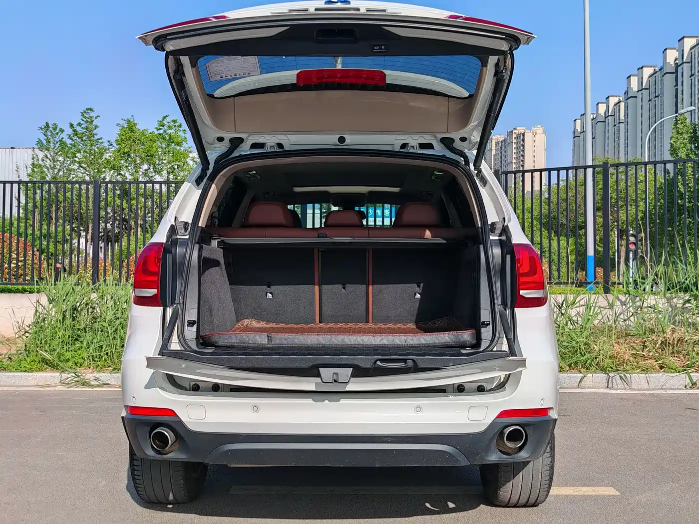 BMW X5 (Import) 2017 xDrive35i Leading Edition фото 7