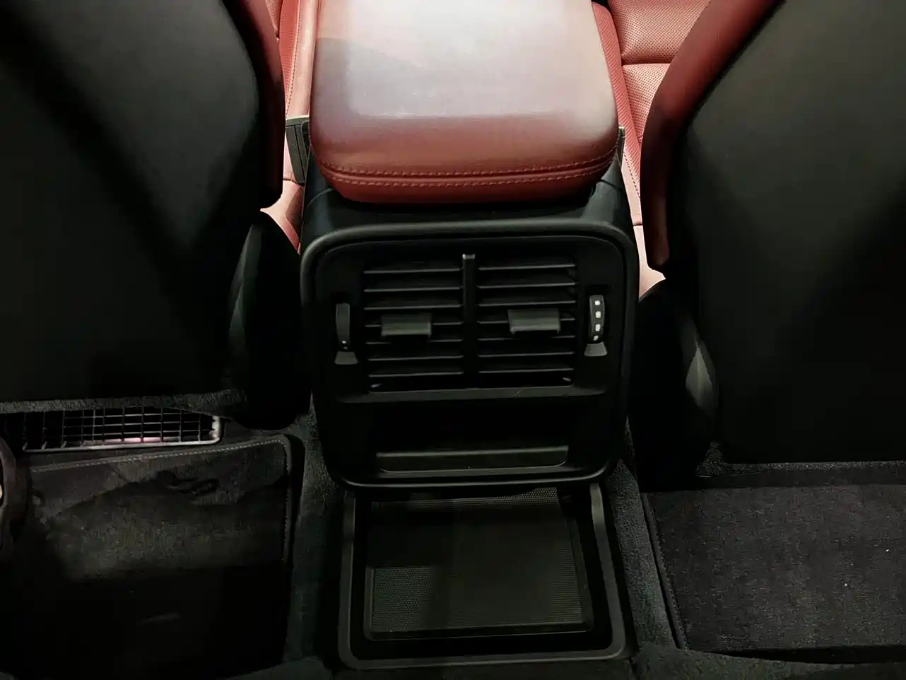 Porsche Taycan 2024 Taycan 4 фото 9