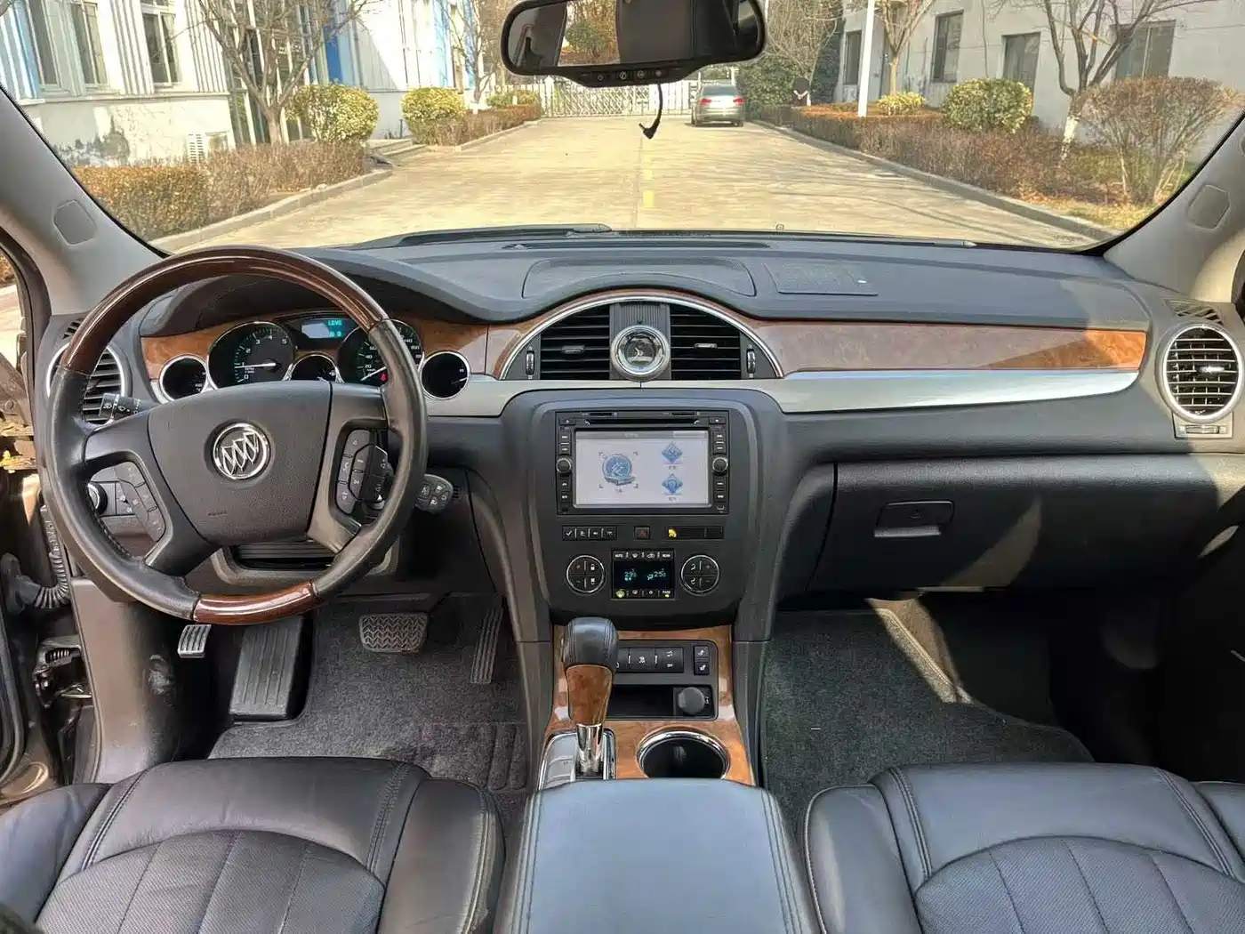 Buick Enclave 2010 3.6L Elite Edition фото 4