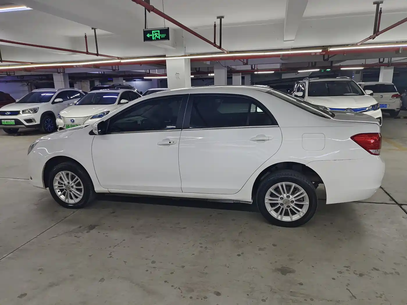 BYD e5 2018 450 Connected Enjoyment фото 3