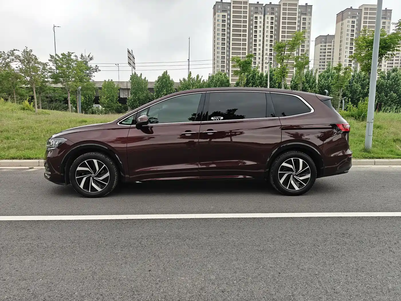 Volkswagen Viloran 2020 330TSI Luxury Edition фото 4