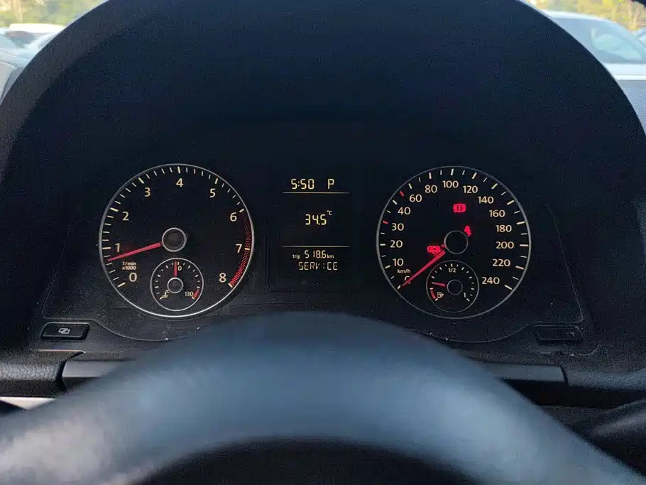 Volkswagen Sagitar 2011 2011 1.6L Auto Comfort