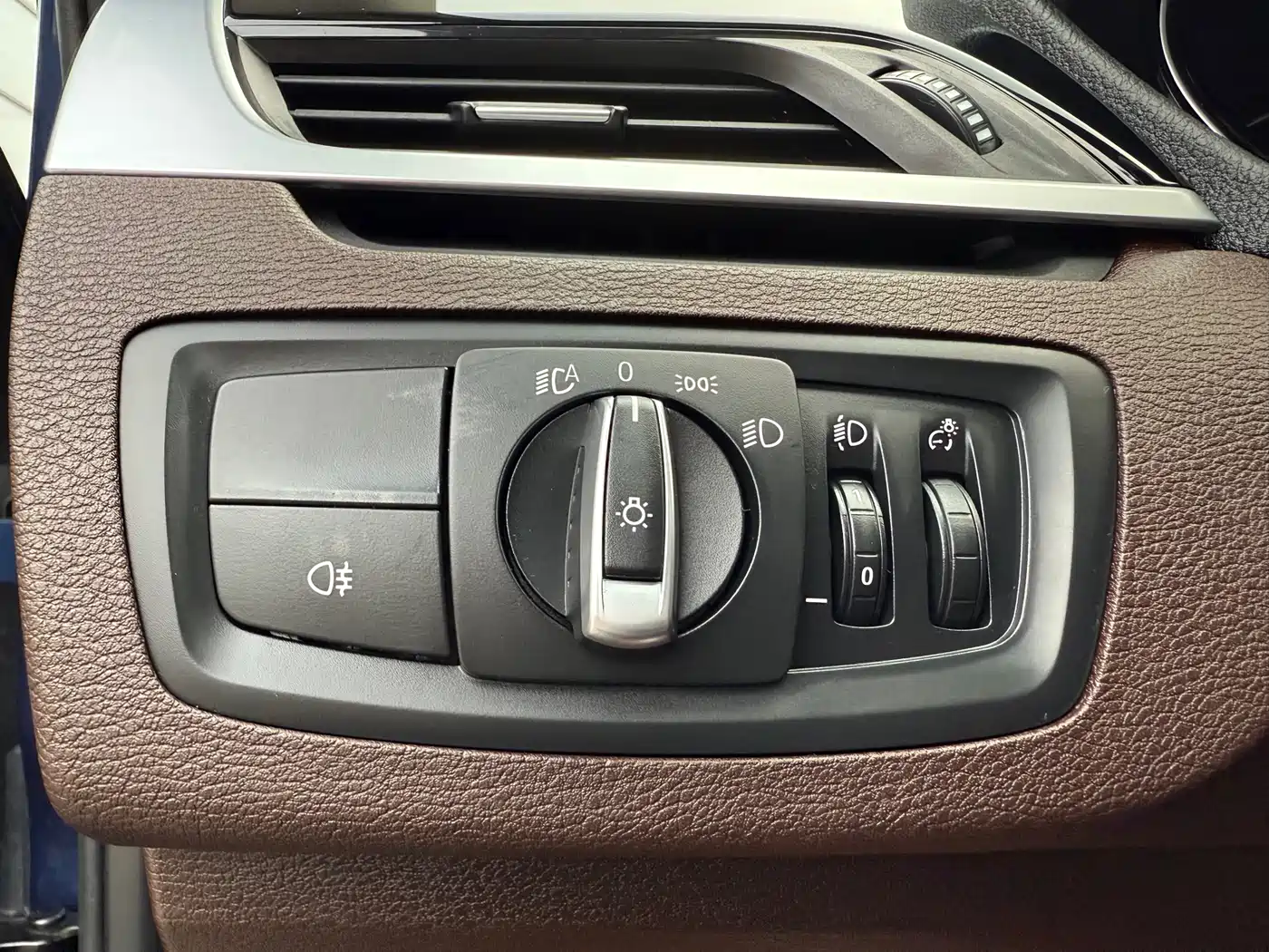 BMW X1 2022 sDrive25Li Leading фото 11