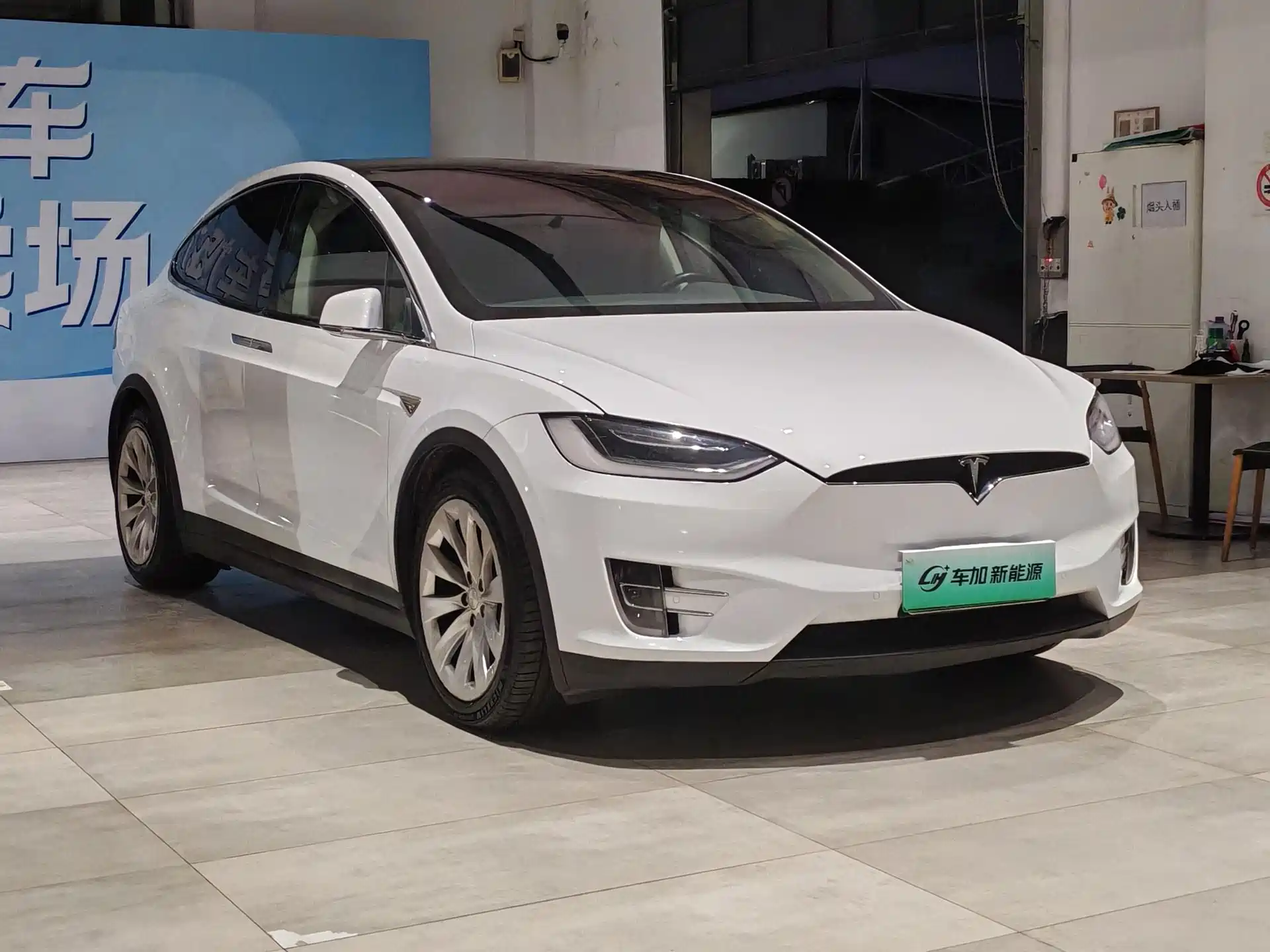Фото 3 - Tesla Model X