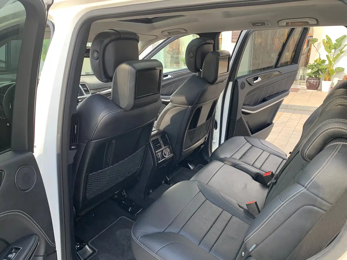Mercedes-Benz GL-Class AMG 2014 AMG GL 63 фото 23