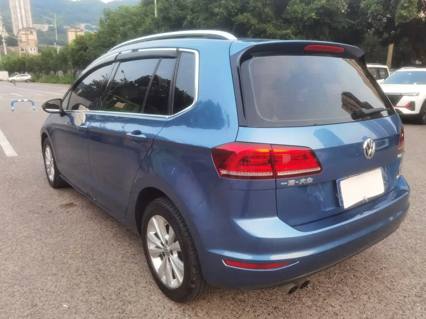 Volkswagen Golf Sportsvan 2018 230TSI Automatic Progressive фото 6