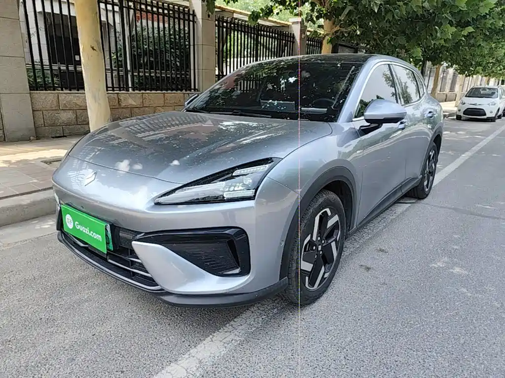 Baojun Yunhai 2024 140km Plug-in Hybrid