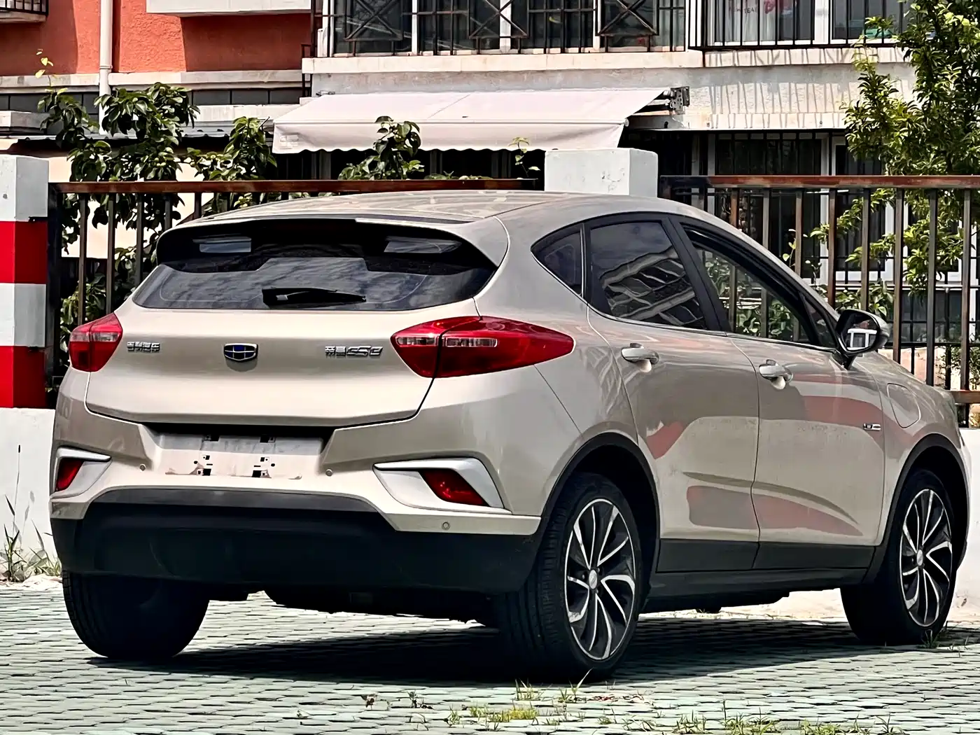 Geely Emgrand GSe 2018 2018 Premium Style