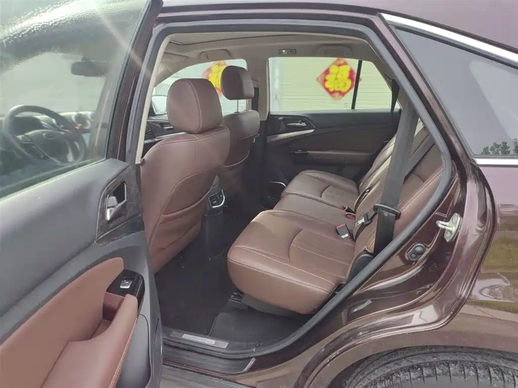 BYD S7 2016 2.0T Automatic Flagship Plus фото 15