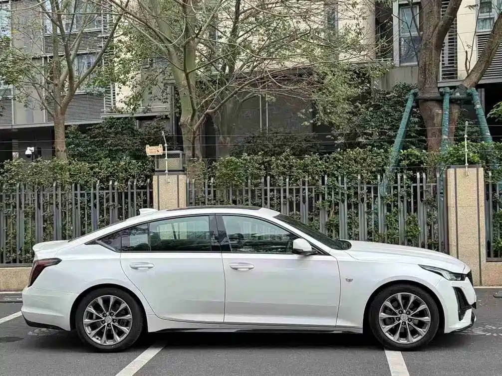 Cadillac CT5 2020 Facelift 28T Leading Sport Edition фото 4