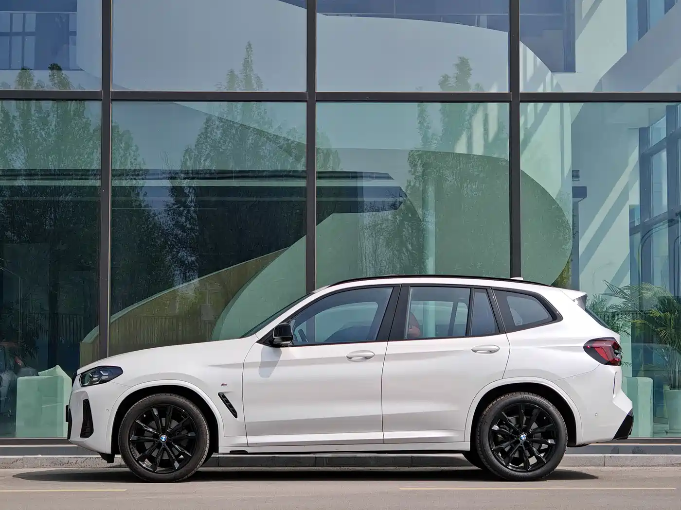 BMW X3 2023 xDrive30i Premium M Night Package фото 4