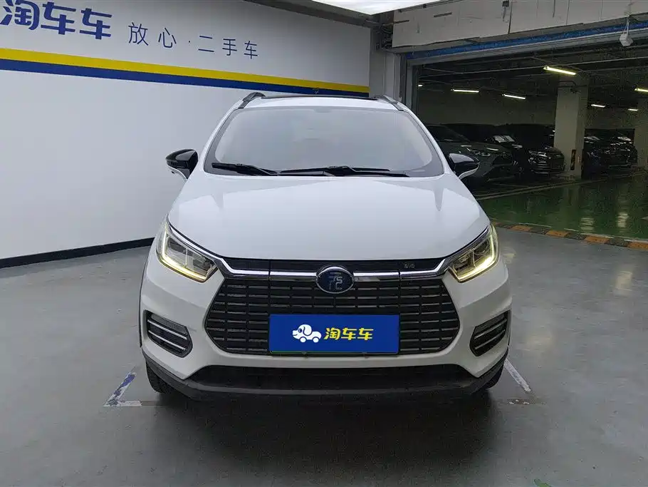 BYD Yuan New Energy 2018 EV360 Smart Connected Cool Edition фото 2