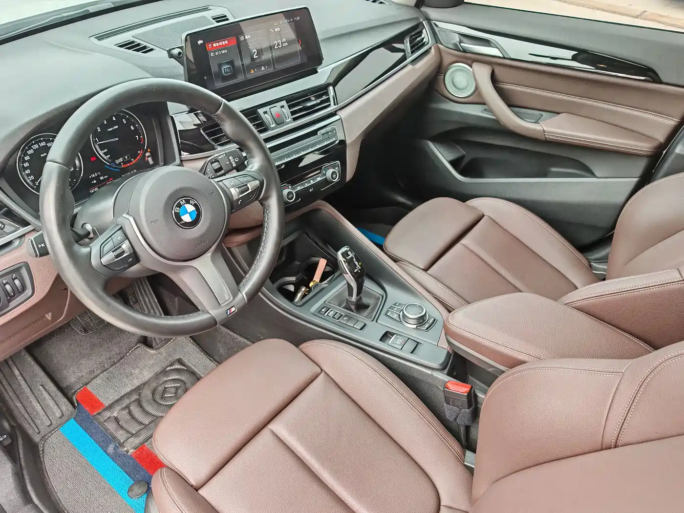 BMW X1 2022 sDrive25Li Leading фото 14