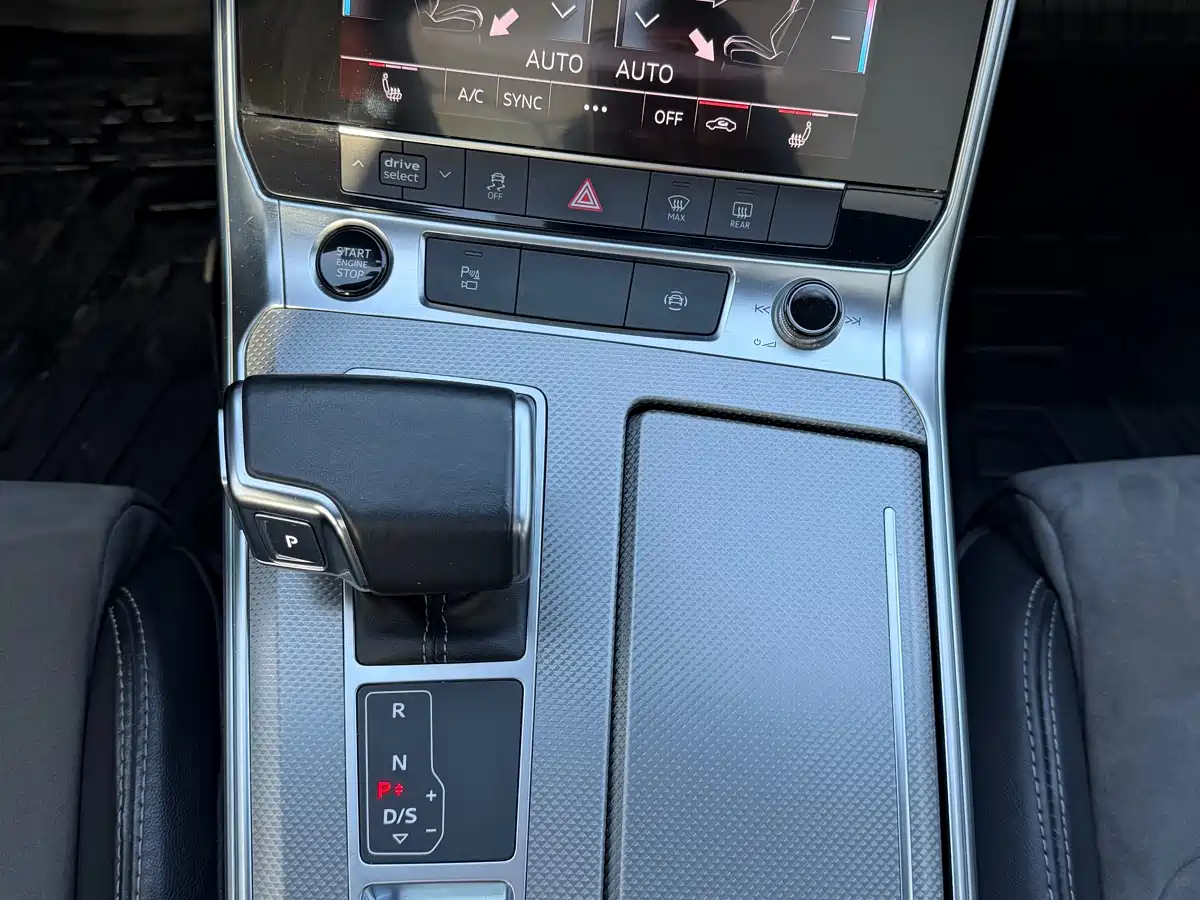 Audi A6L 2022 45 TFSI Premium Dynamic фото 24