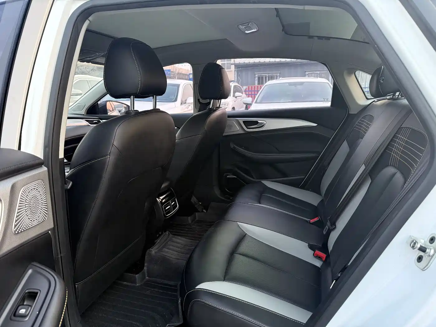 ROEWE I6 MAX NEW ENERGY